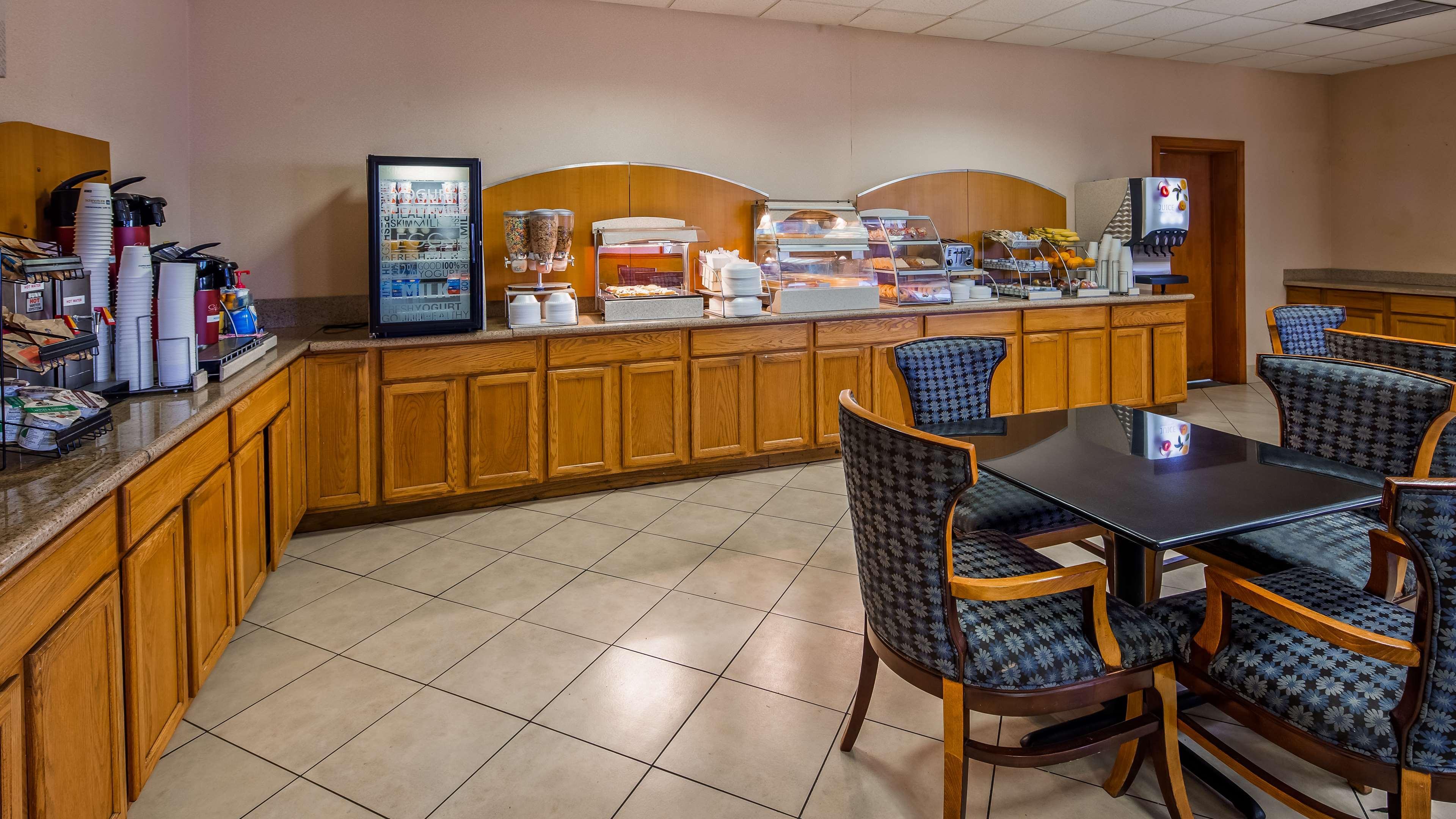 Clarion Pointe Jacksonville Near Camp Lejeune Bagian luar foto