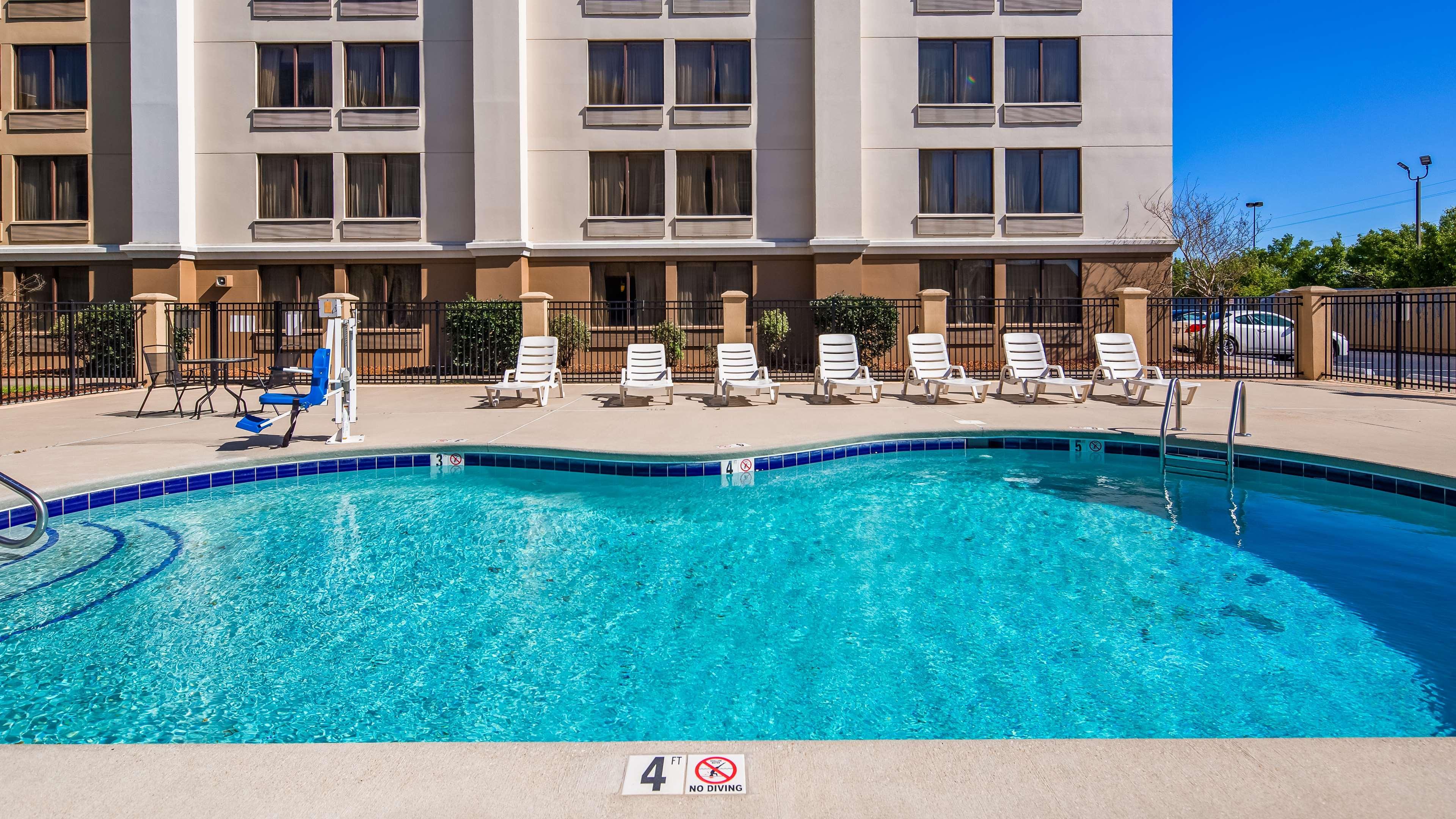 Clarion Pointe Jacksonville Near Camp Lejeune Bagian luar foto