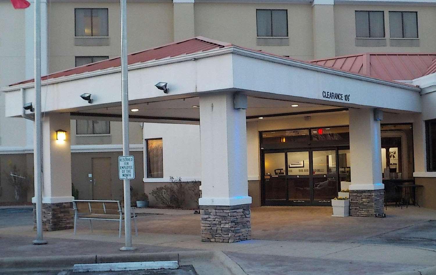 Clarion Pointe Jacksonville Near Camp Lejeune Bagian luar foto