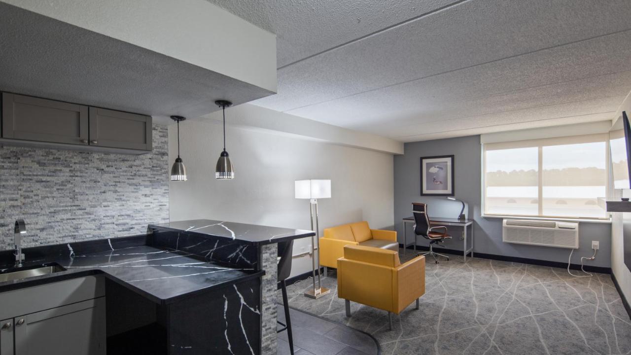 Clarion Pointe Jacksonville Near Camp Lejeune Bagian luar foto
