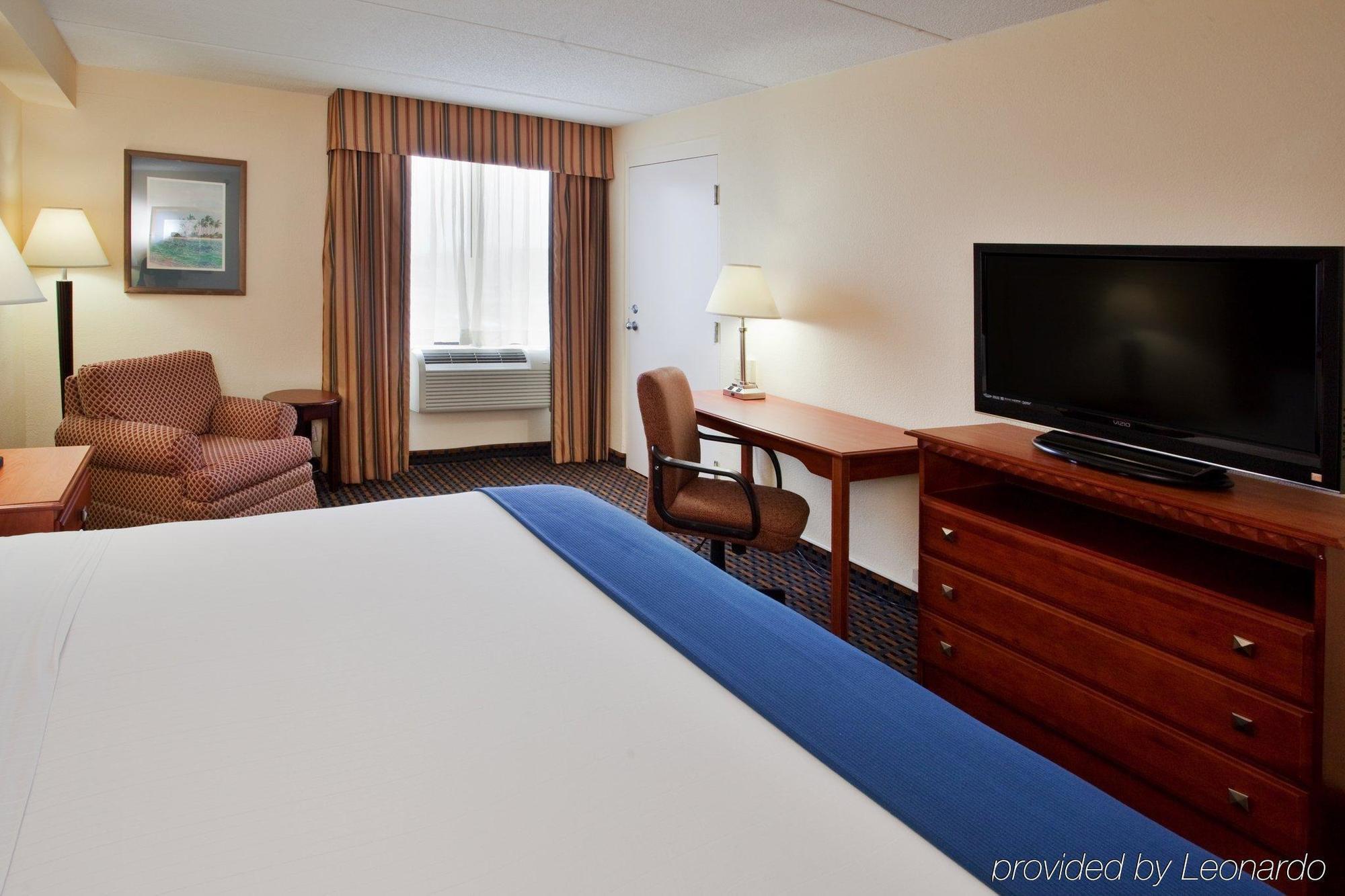 Clarion Pointe Jacksonville Near Camp Lejeune Bagian luar foto